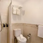 Capelos Apartment