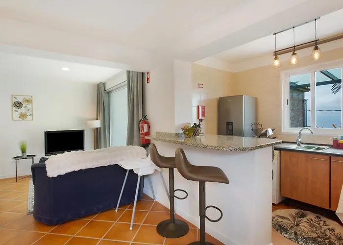 Capelos Funchal (Madeira)